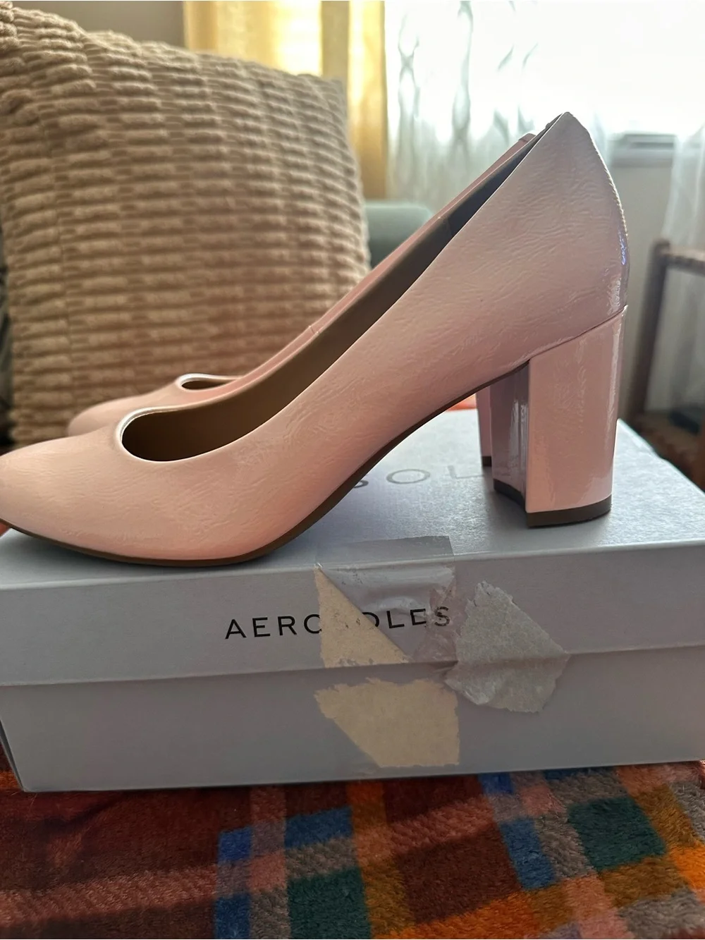 AEROSOLES Light Pink Patent Block Heel Pumps